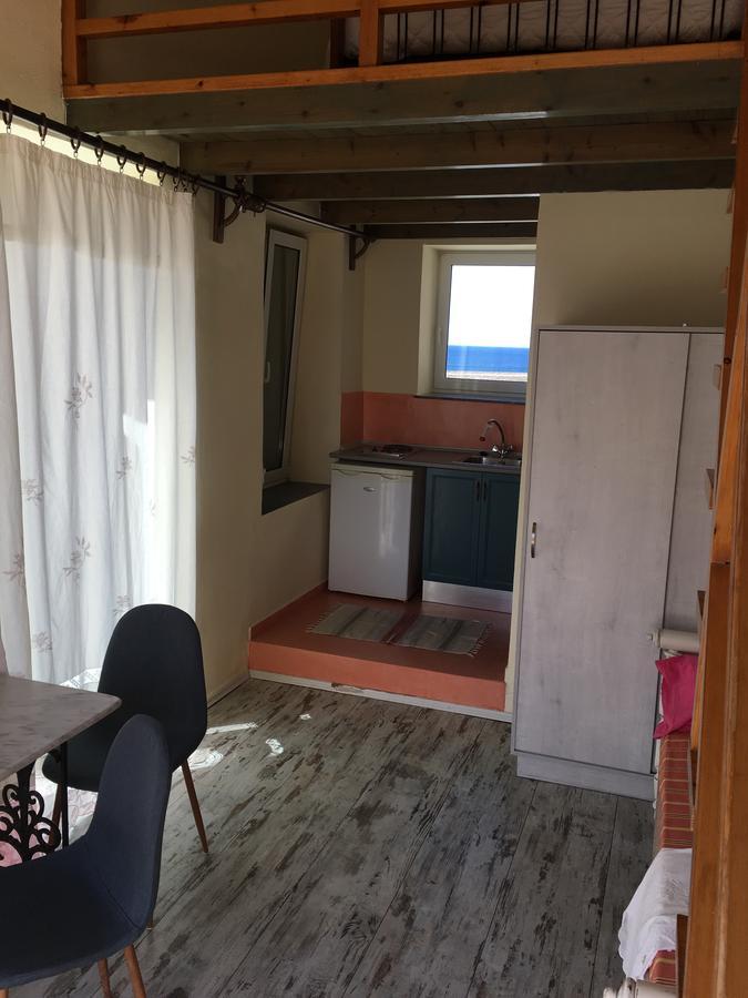 Erato Apartment